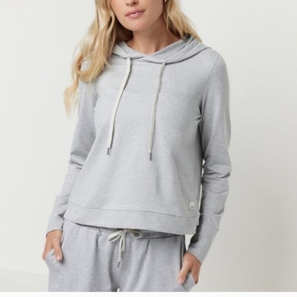 Vuori Halo Essential Hoodie XL Heather Gray Pullover Drawstring Performance Top